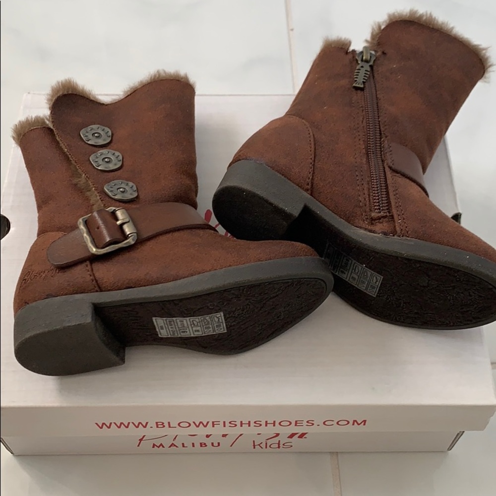 BLOWFISH stassies T whisy draped zip up fur boots